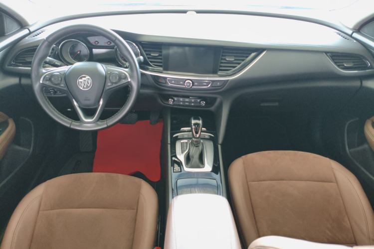 Used Buick Regal 2019 20T Elite Version China VI Standard Center Console