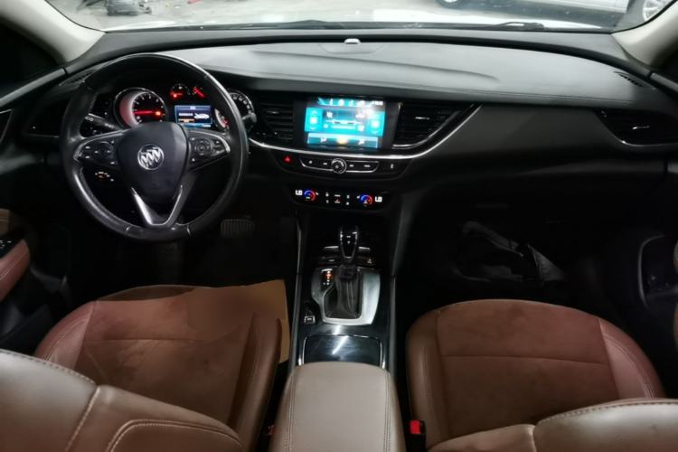Used Buick Regal 2019 20T Elite Version China VI Standard Center Console