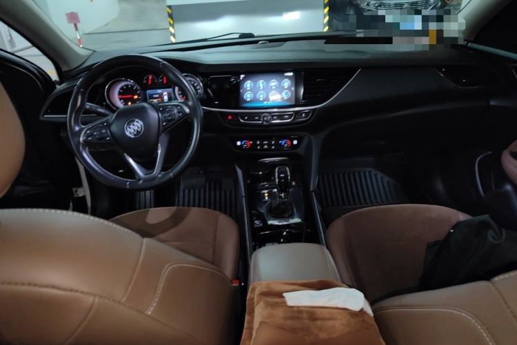 Used Buick Regal 2019 20T Luxury Model China V Standard Center Console