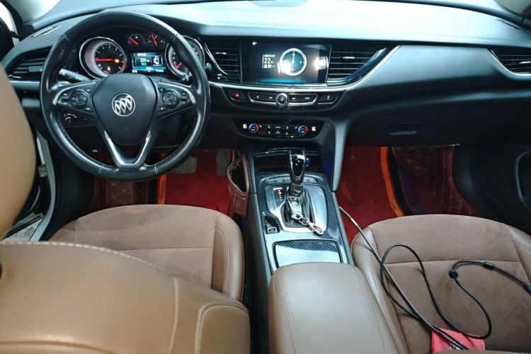 Used Buick Regal 2019 20T Luxury Model China VI Standard Center Console