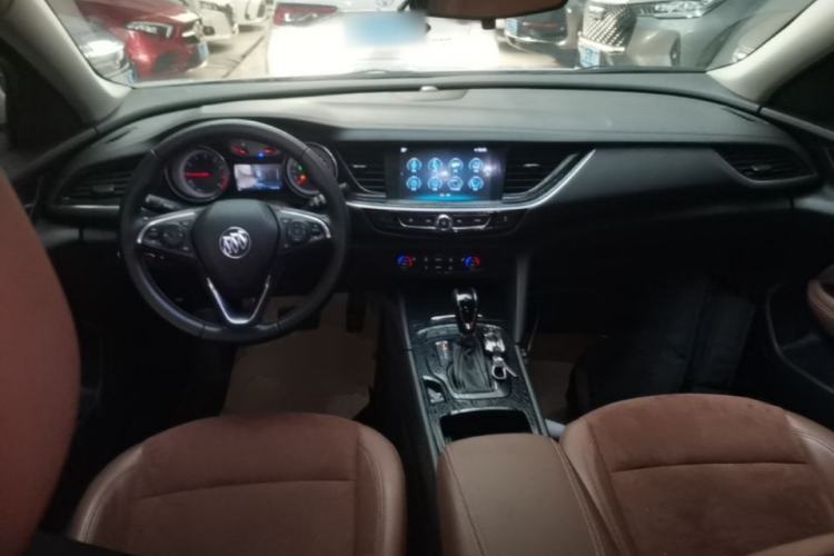 Used Buick Regal 2019 20T Elite Version China VI Standard Center Console