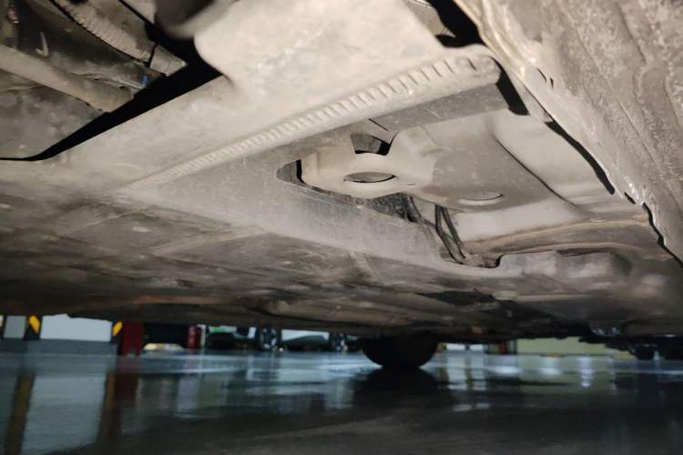 Used Buick Regal 2019 20T Elite Version China VI Standard Chassis Rear Right