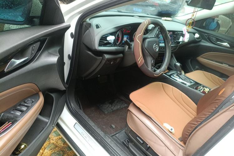 Used Buick Regal 2019 20T Luxury Model China VI Standard Driver Seat