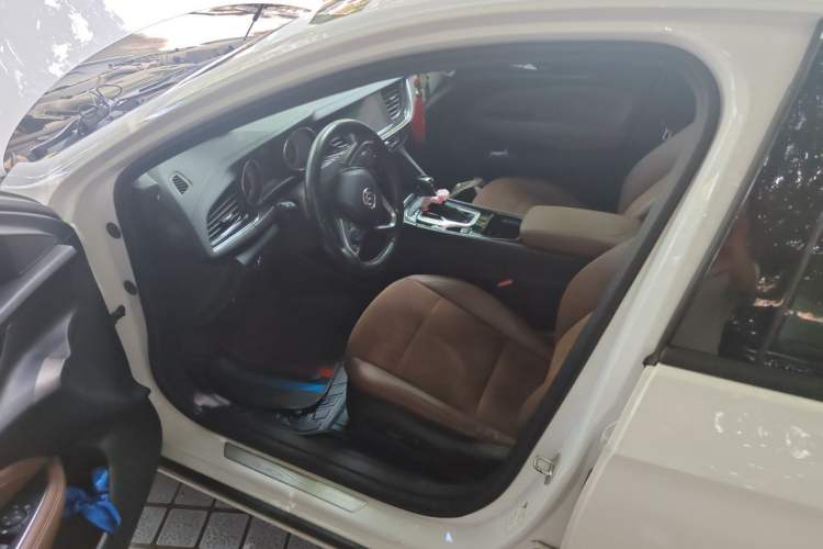 Used Buick Regal 2019 20T Elite Version China VI Standard Driver Seat