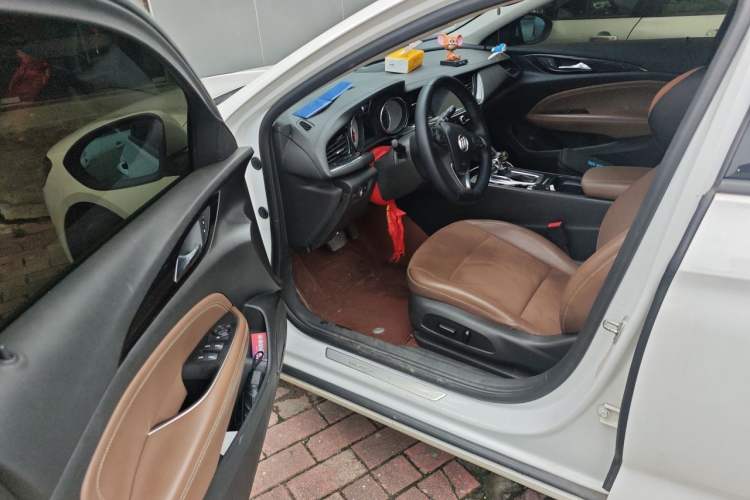 Used Buick Regal 2019 20T Luxury Model China VI Standard Driver Seat