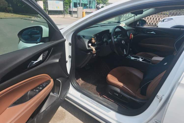Used Buick Regal 2019 20T Elite Version China VI Standard Driver Seat
