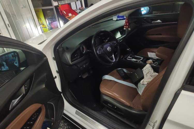Used Buick Regal 2019 20T Elite Version China VI Standard Driver Seat