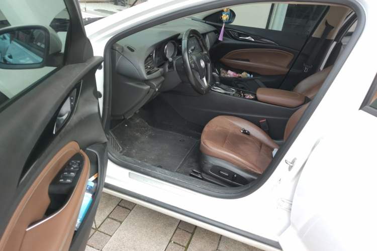 Used Buick Regal 2019 20T Elite Version China VI Standard Driver Seat