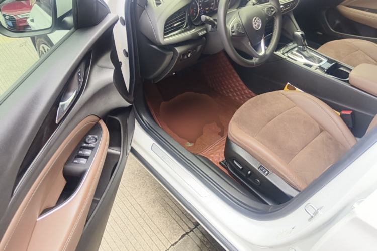 Used Buick Regal 2019 28T Luxury Edition China VI Driver Seat