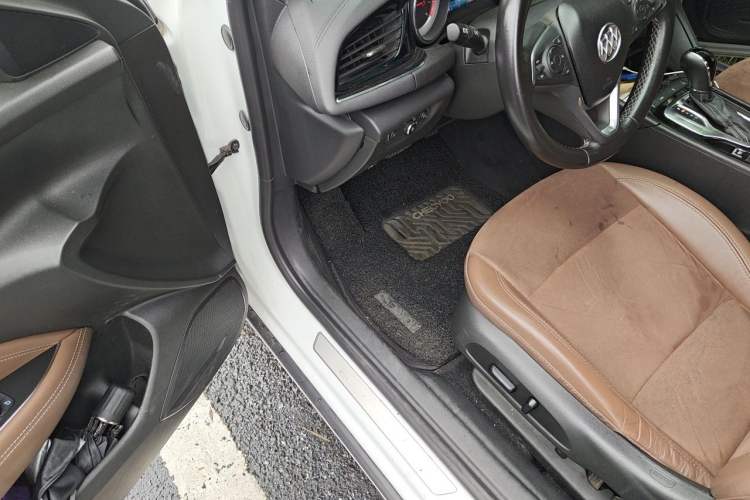 Used Buick Regal 2019 20T Elite Version China VI Standard Driver Seat