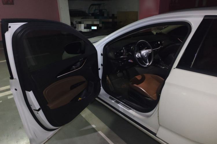 Used Buick Regal 2019 20T Elite Version China VI Standard Driver Seat