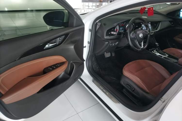 Used Buick Regal 2019 20T Elite Version China VI Standard Driver Seat