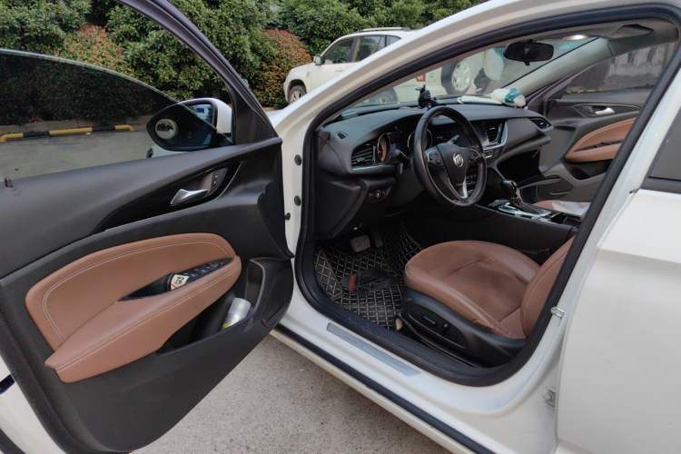 Used Buick Regal 2019 20T Elite Version China VI Standard Driver Seat