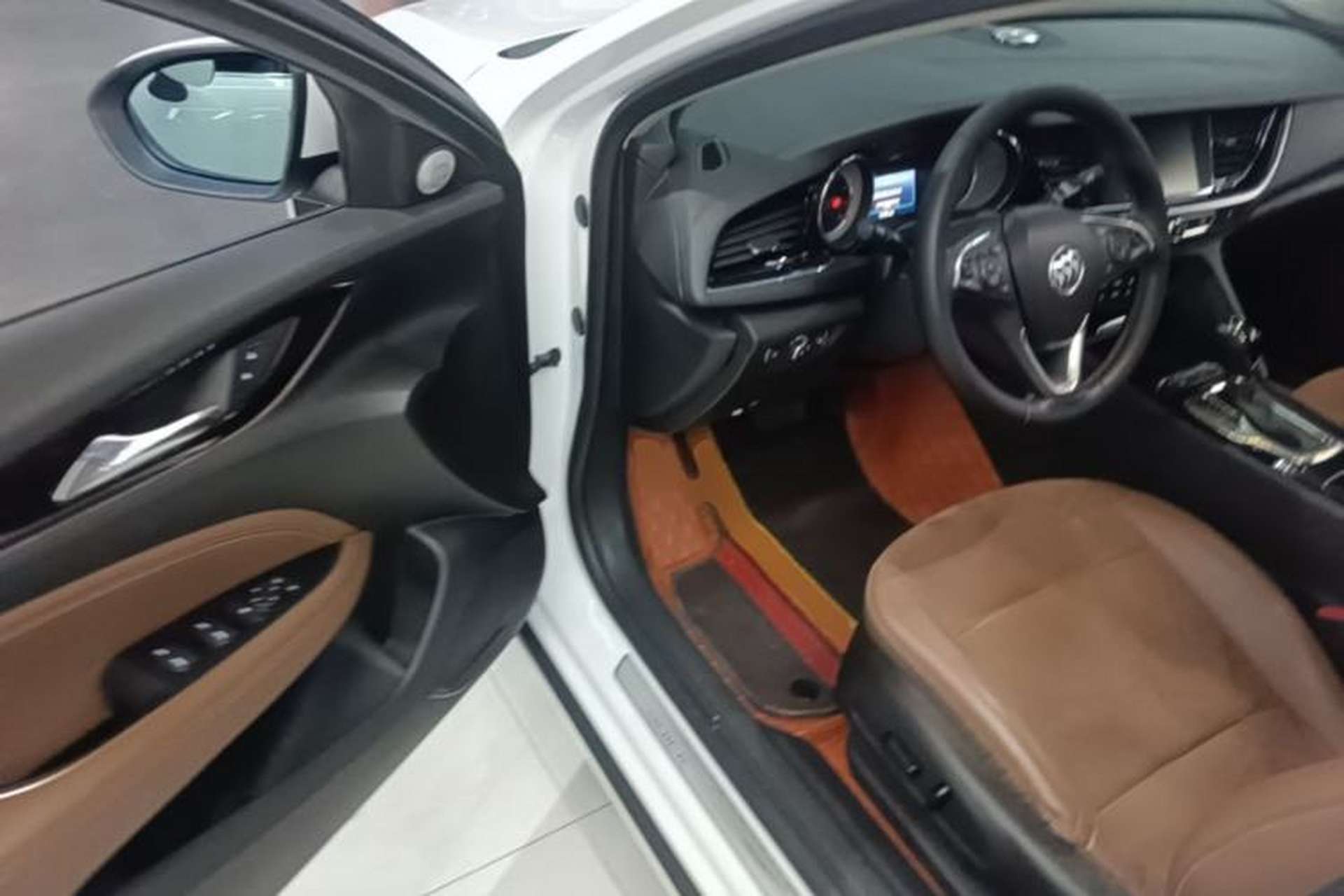 Used Buick Regal 2019 20T Elite Version China VI Standard Driver Seat