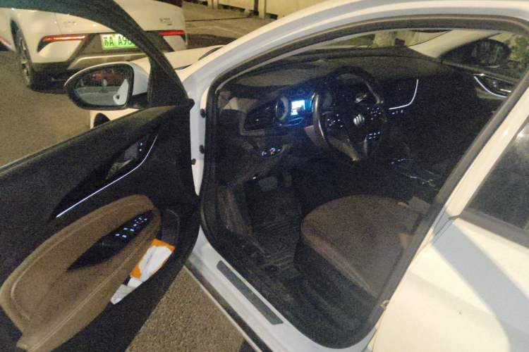 Used Buick Regal 2019 20T Luxury Model China VI Standard Driver Seat