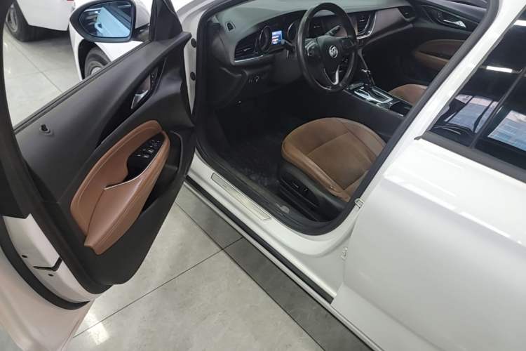 Used Buick Regal 2019 20T Elite Version China VI Standard Driver Seat