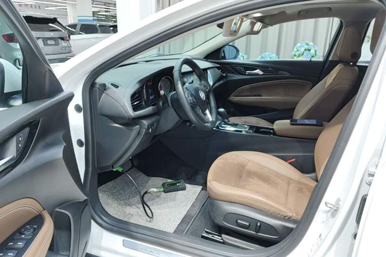 Used Buick Regal 2019 20T Elite Version China VI Standard Driver Seat