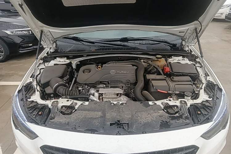 Used Buick Regal 2019 20T Elite Version China VI Standard Engine Bay