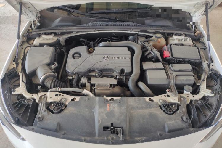 Used Buick Regal 2019 20T Elite Version China V Standard Engine Bay