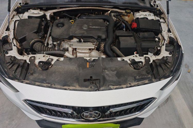 Used Buick Regal 2019 20T Elite Version China VI Standard Engine Bay