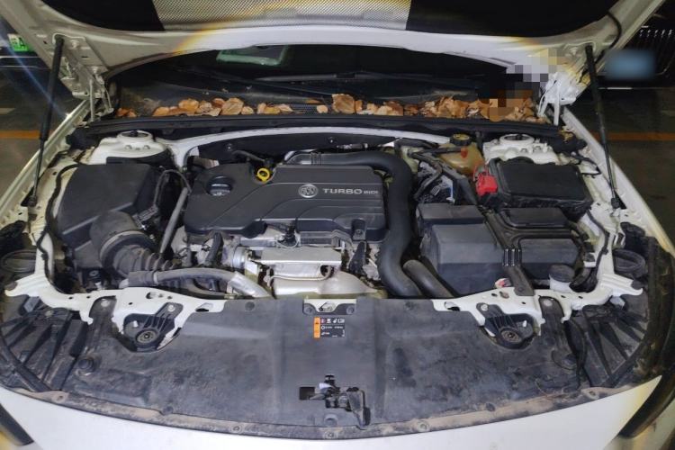Used Buick Regal 2019 20T Elite Version China VI Standard Engine Bay