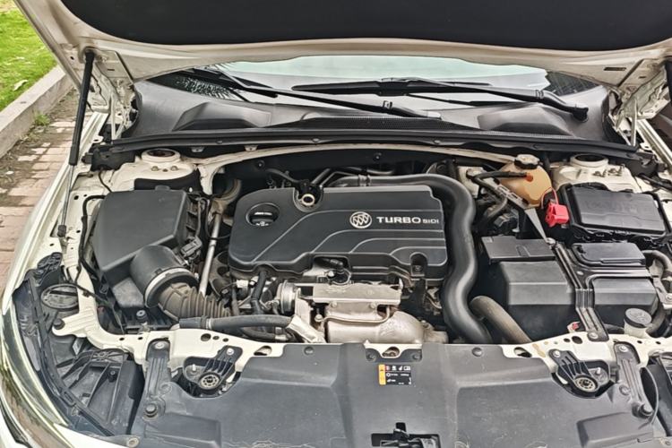 Used Buick Regal 2019 20T Elite Version China VI Standard Engine Bay