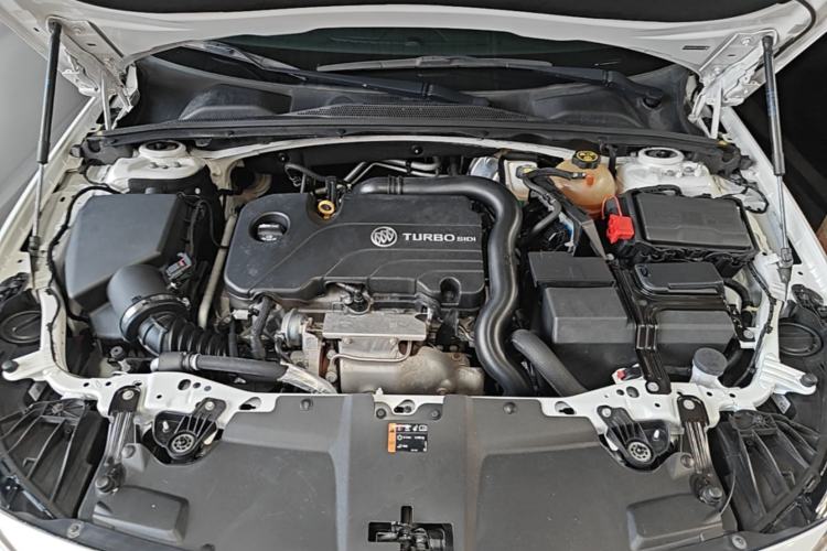 Used Buick Regal 2019 20T Elite Version China VI Standard Engine Bay