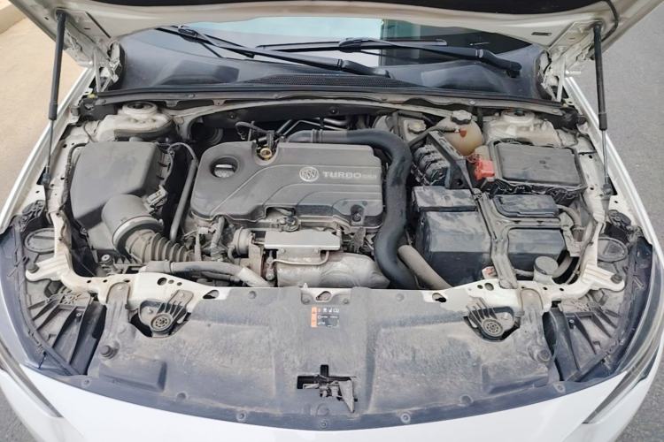 Used Buick Regal 2019 20T Elite Version China V Standard Engine Bay