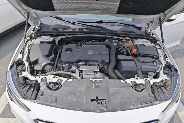 Used Buick Regal 2019 20T Elite Version China VI Standard Engine Bay