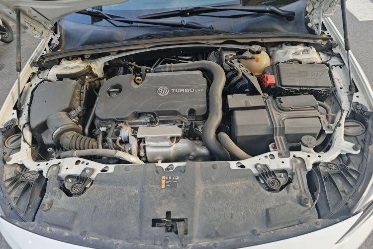 Used Buick Regal 2019 20T Elite Version China VI Standard Engine Bay