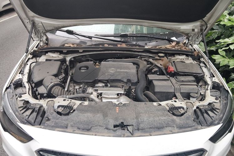 Used Buick Regal 2019 20T Elite Version China VI Standard Engine Bay