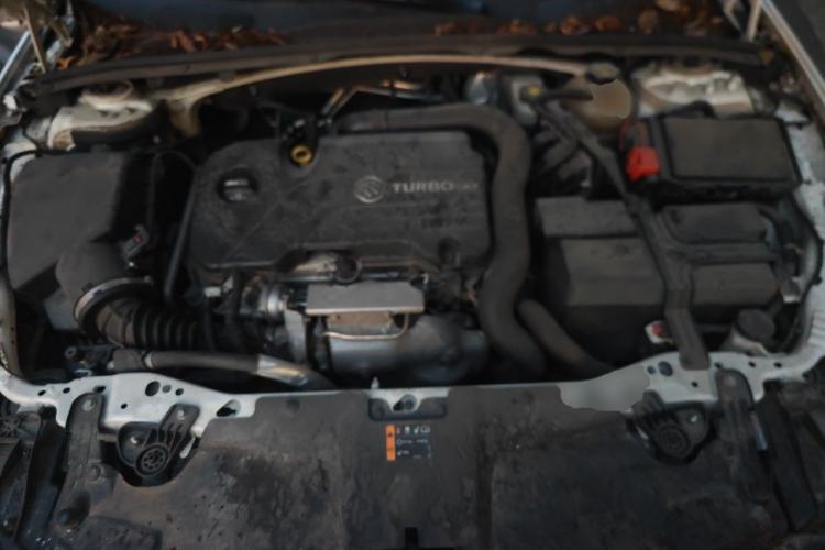 Used Buick Regal 2019 20T Elite Version China VI Standard Engine Bay