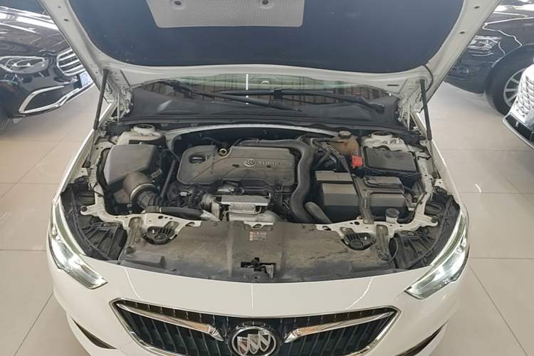Used Buick Regal 2019 20T Elite Version China VI Standard Engine Bay
