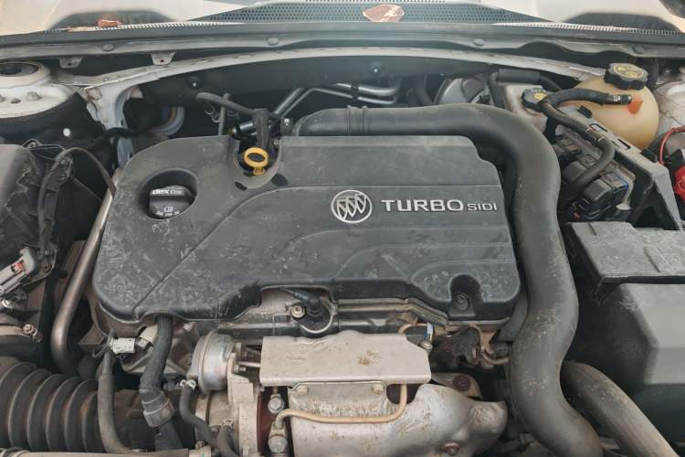 Used Buick Regal 2019 20T Elite Version China VI Standard Engine Bay