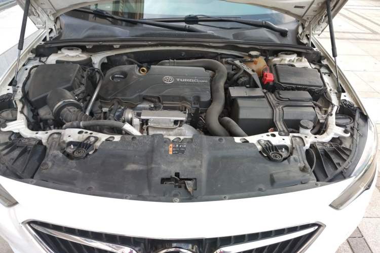 Used Buick Regal 2019 20T Elite Version China VI Standard Engine Bay