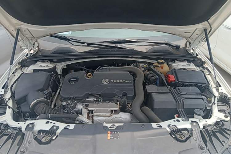 Used Buick Regal 2019 20T Elite Version China V Standard Engine Bay
