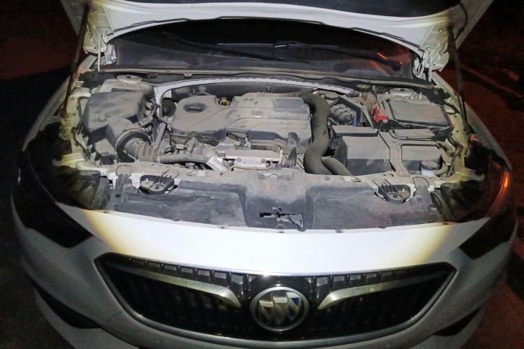 Used Buick Regal 2019 20T Luxury Model China V Standard Engine Bay