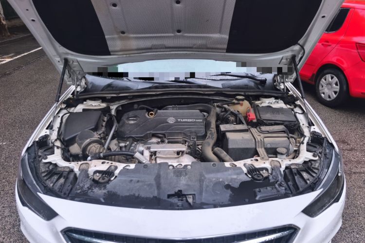 Used Buick Regal 2019 20T Elite Version China VI Standard Engine Bay