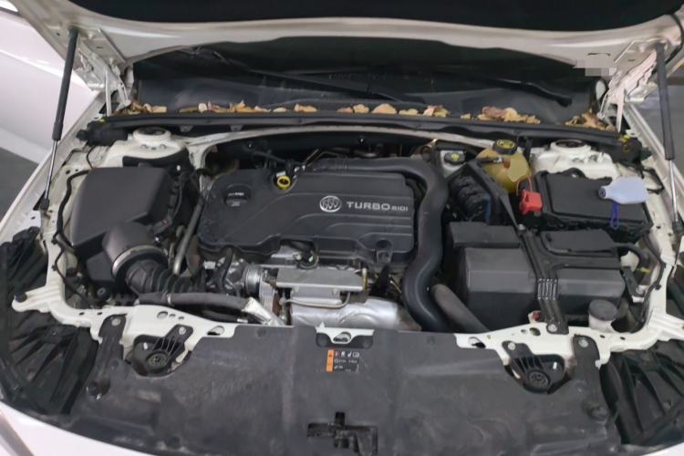 Used Buick Regal 2019 20T Luxury Model China V Standard Engine Bay