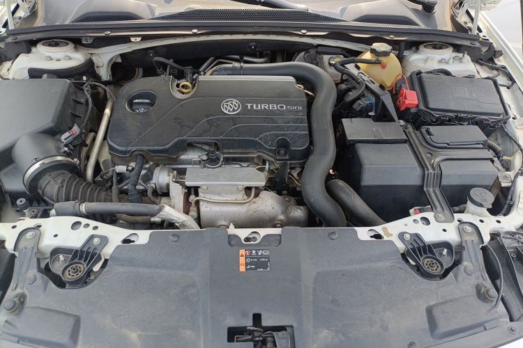 Used Buick Regal 2019 20T Elite Version China VI Standard Engine Bay