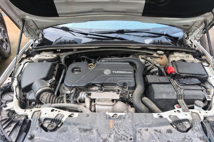 Used Buick Regal 2019 20T Elite Version China VI Standard Engine Bay