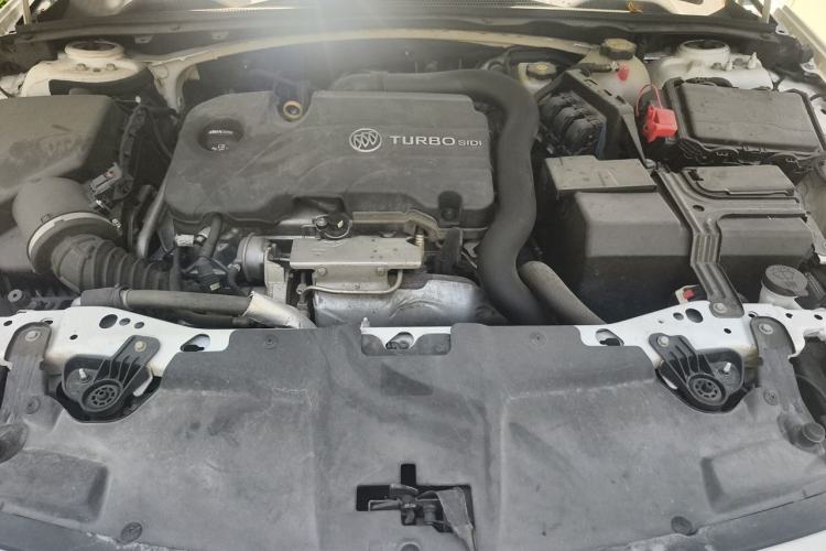 Used Buick Regal 2019 20T Luxury Model China VI Standard Engine Bay