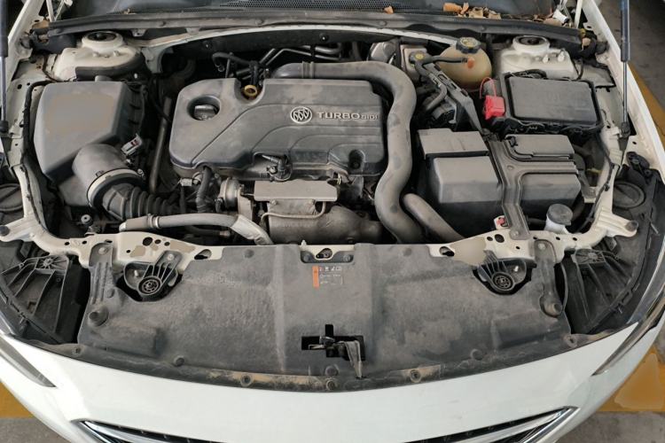 Used Buick Regal 2019 20T Elite Version China VI Standard Engine Bay