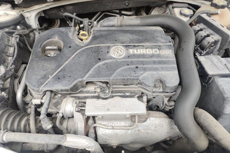 Used Buick Regal 2019 20T Elite Version China V Standard Engine Bay