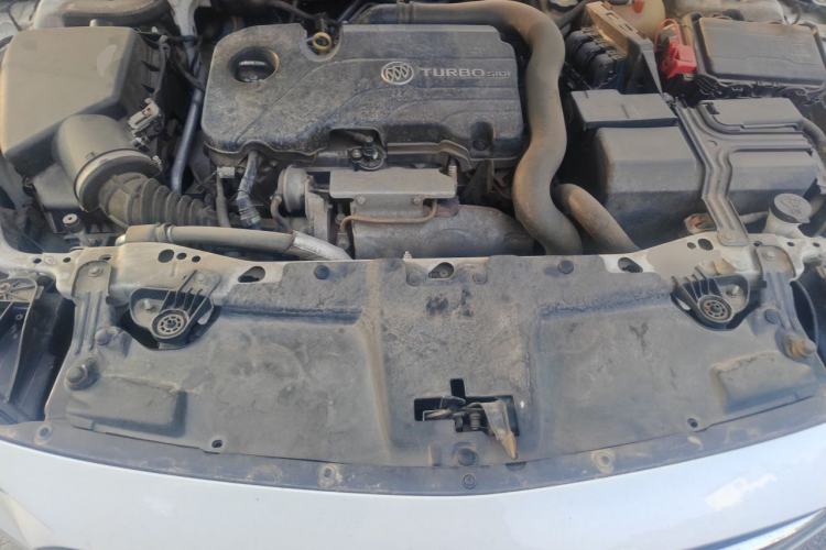 Used Buick Regal 2019 20T Elite Version China VI Standard Engine Bay