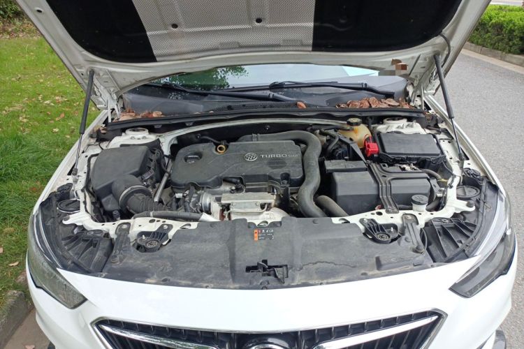 Used Buick Regal 2019 20T Elite Version China VI Standard Engine Bay