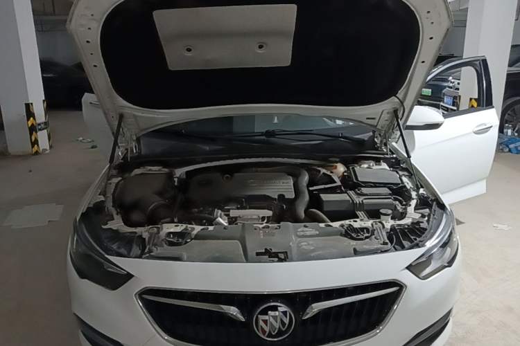 Used Buick Regal 2019 20T Elite Version China VI Standard Engine Bay