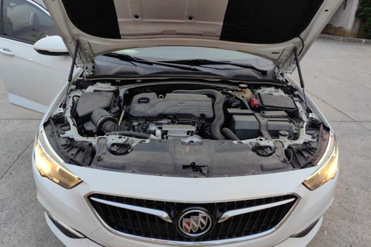 Used Buick Regal 2019 20T Elite Version China VI Standard Engine Bay