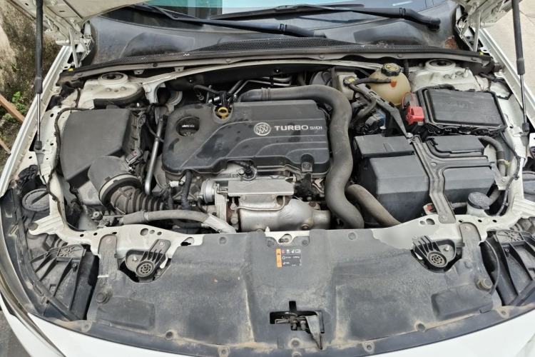 Used Buick Regal 2019 20T Elite Version China VI Standard Engine Bay