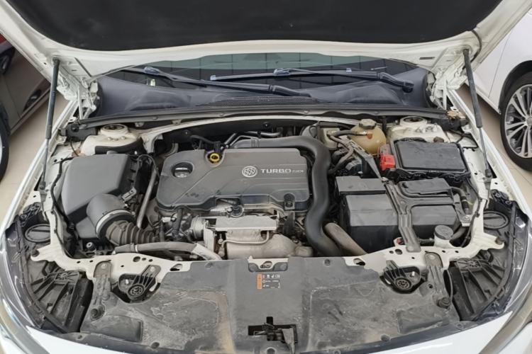 Used Buick Regal 2019 20T Elite Version China VI Standard Engine Bay